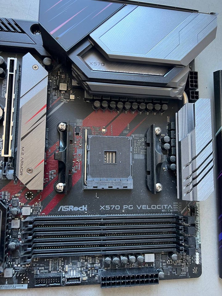 Bundkort, Asrock, x570 pg velocita