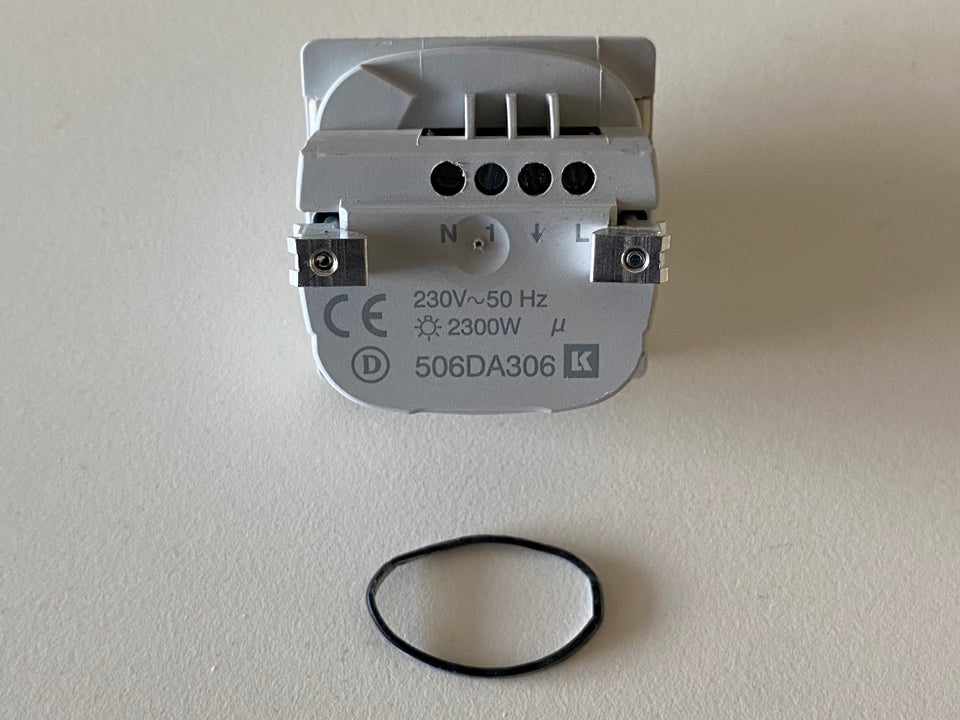 PIR Sensor 10A 230V, lysegrå, Fuga