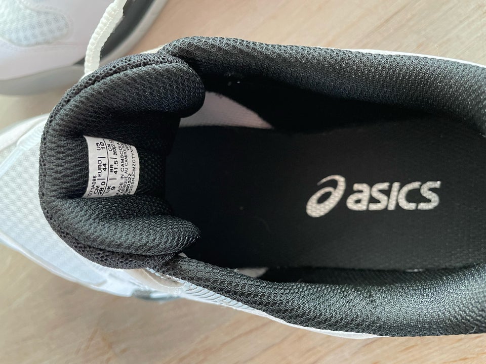 Sportssko, Asics, str. 44