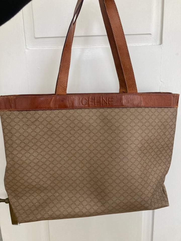 Shopper, Celine