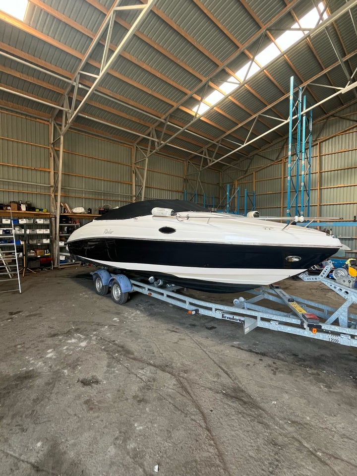 Rinker 232 captiva Cuddy ,