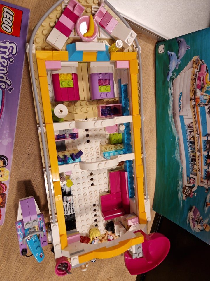 Lego Friends, Cruise