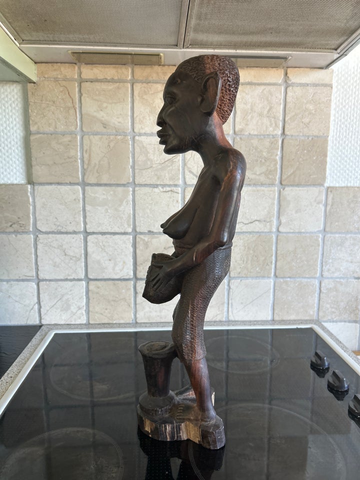 Afrikansk figur i træ