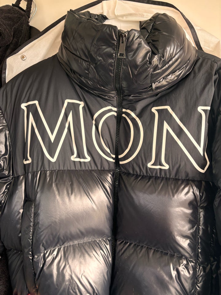 Dynejakke str 38 Moncler