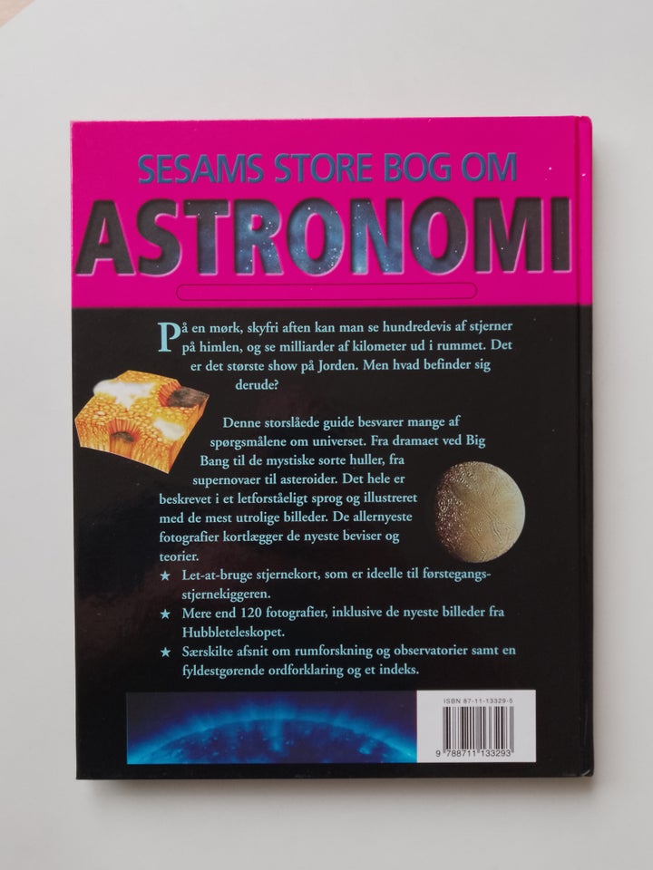 Sesams store bog om astronomi,