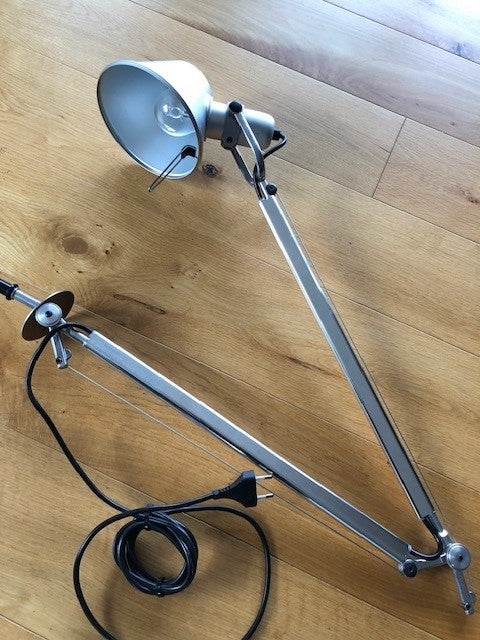 Artemide Tolemeo bordlampe