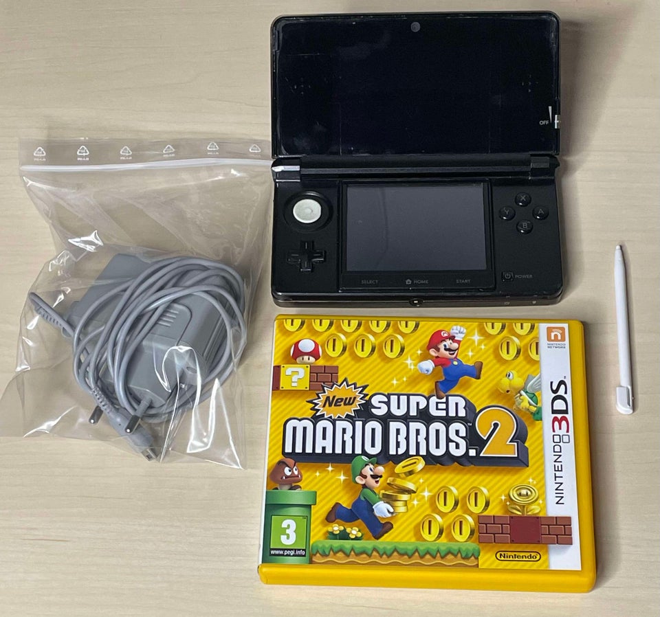 Nintendo 3DS, Cosmo Black