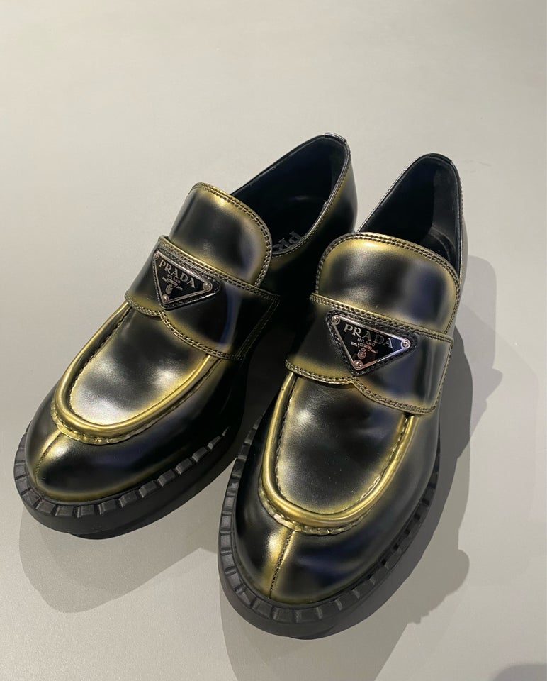 Loafers, str. 38, Prada