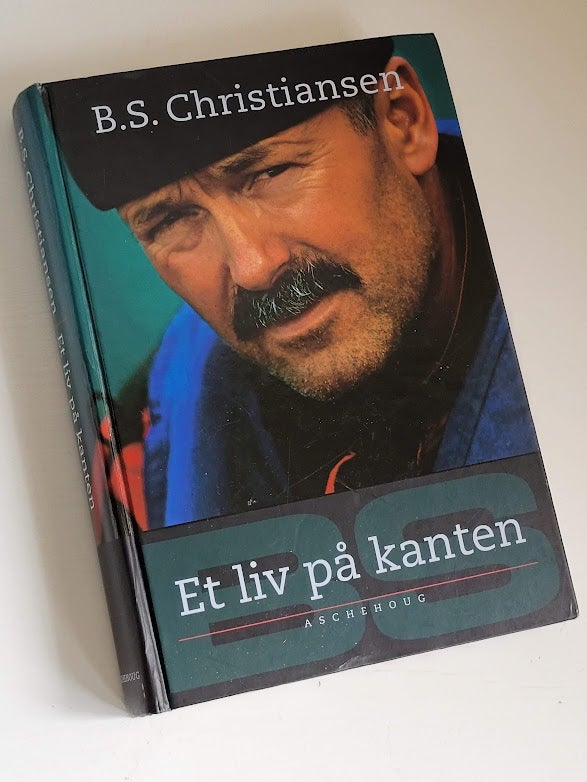 Et liv på kanten, B. S.