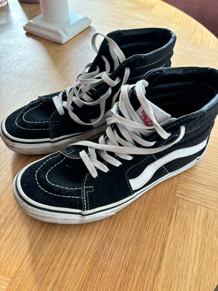 Kondisko, str. 40, Vans