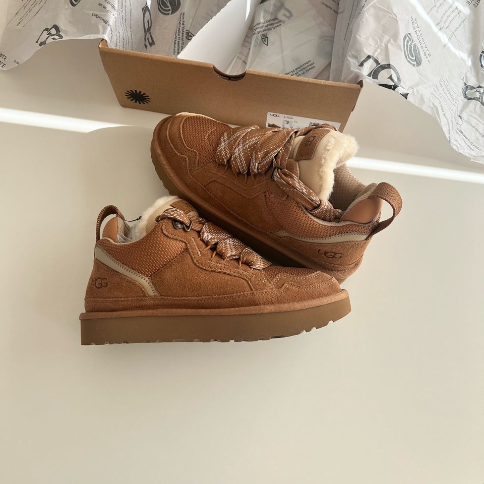 Sneakers, str. 38, Ugg Lowmel