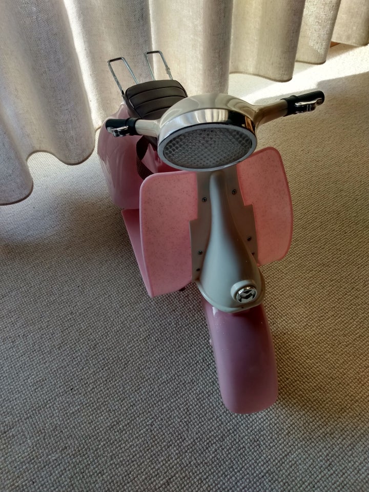 Barbie, Scooter