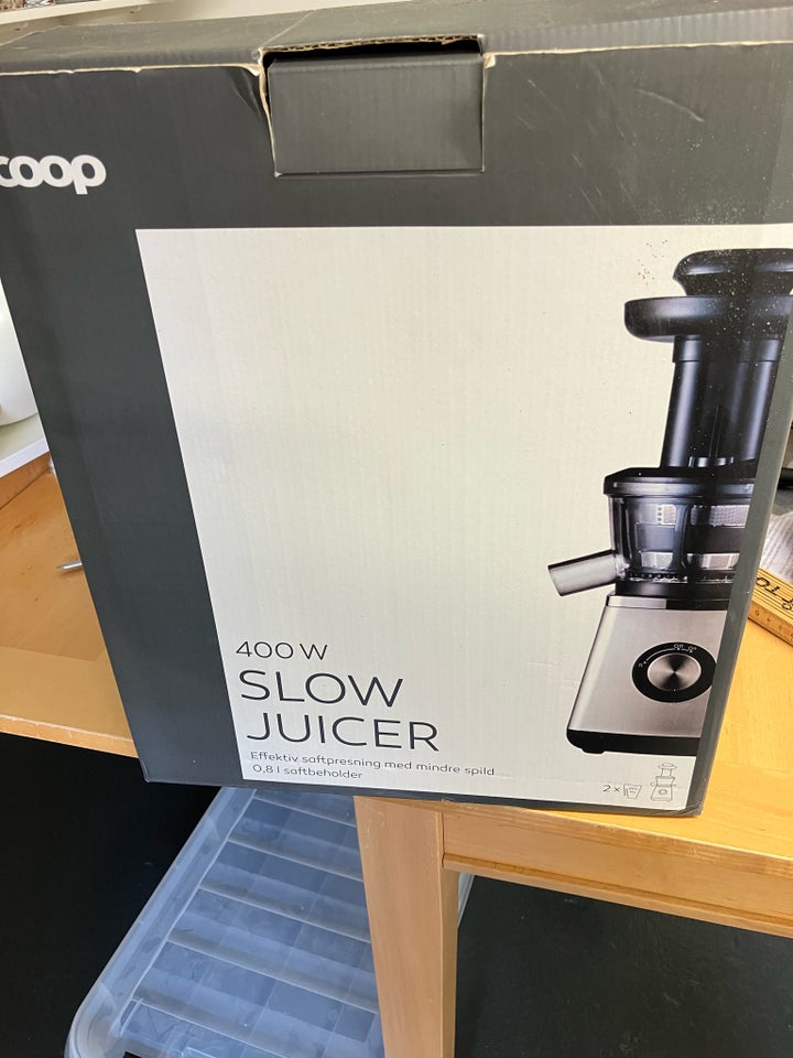 Slowjuicer Coop