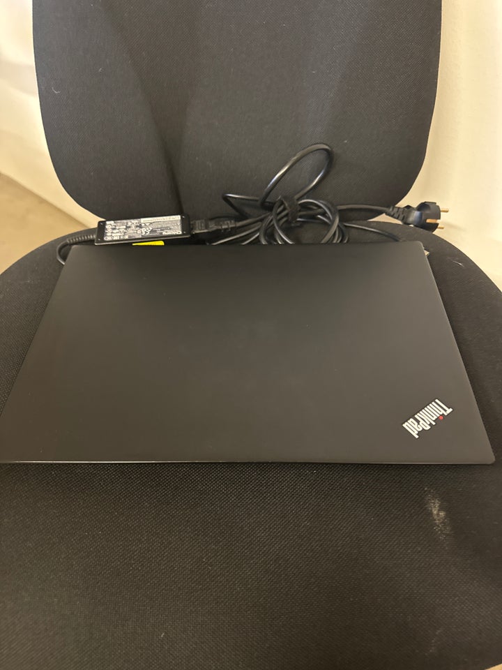 Lenovo T480S  I5-8250U GHz 24 GB