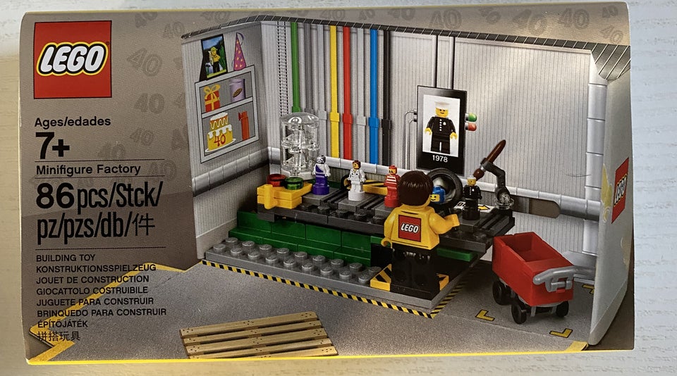 Lego Minifigures, LEGO – Fabrik af