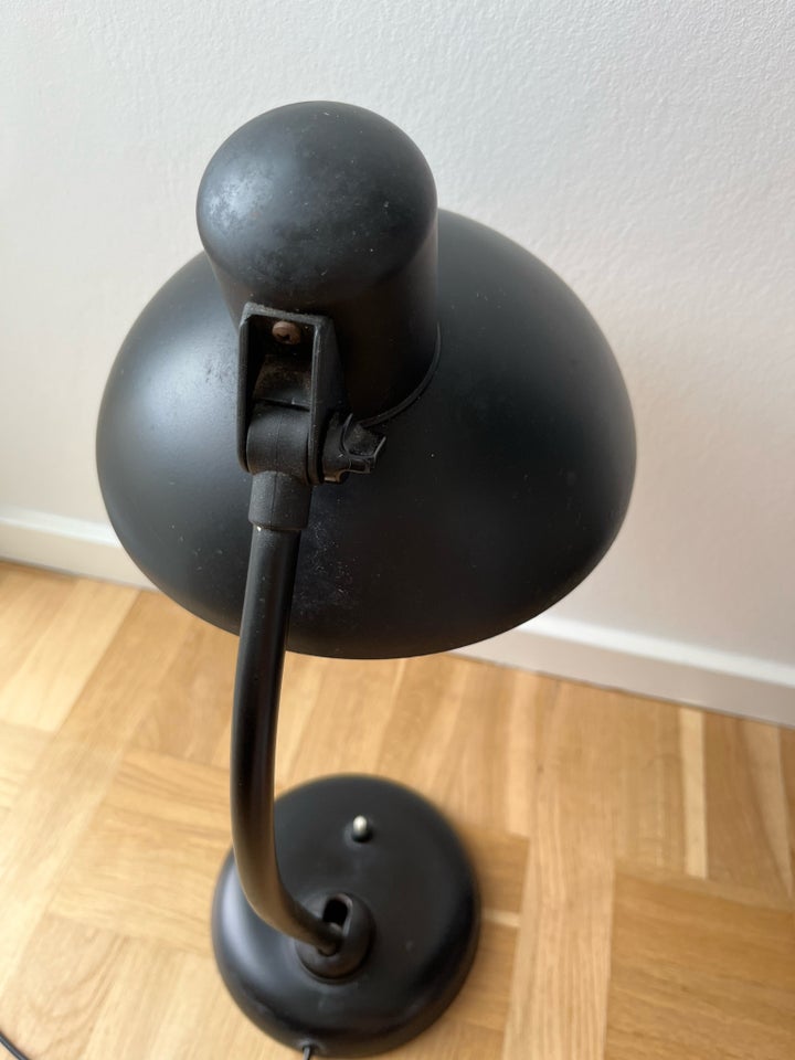 Anden bordlampe, Kaiser Idell