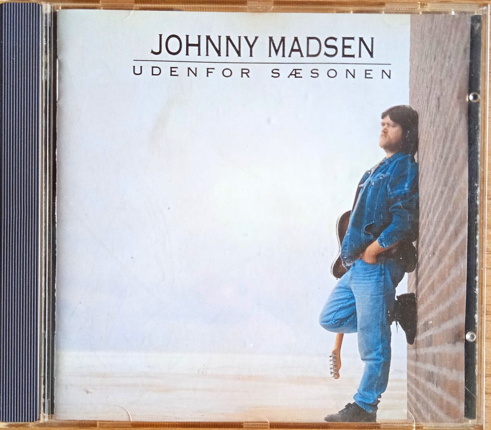 Johnny Madsen: Udenfor sæsonen,