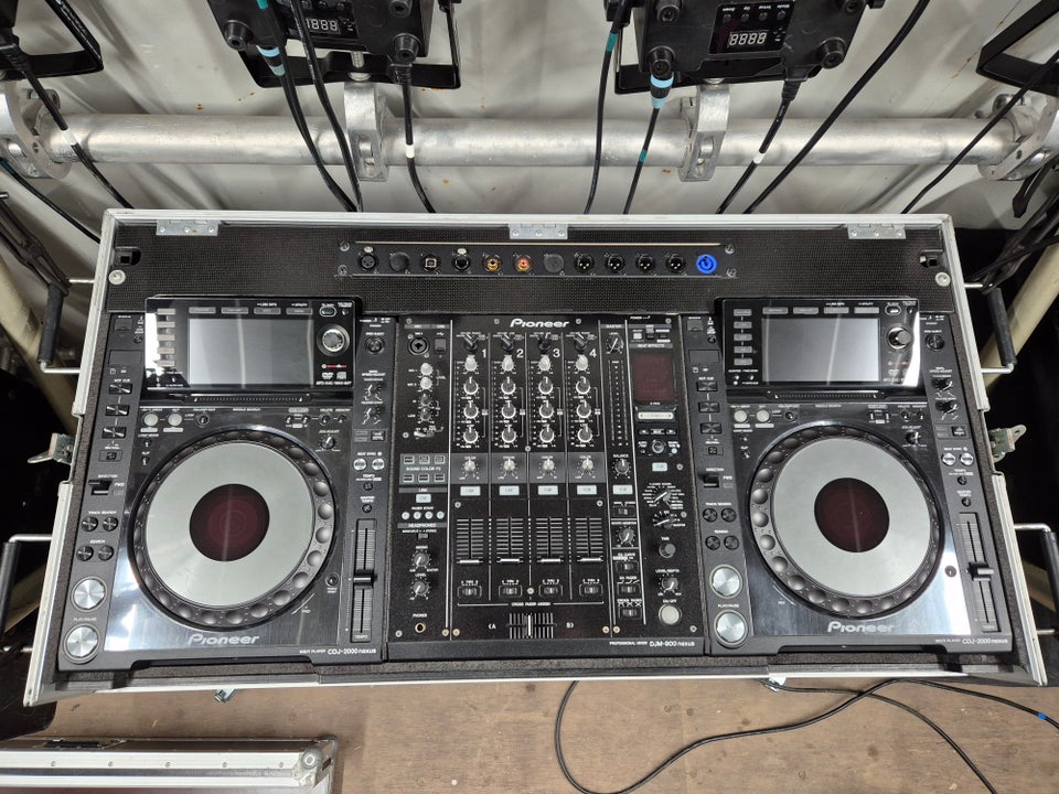 Pioneer Pult CDJ-2000NXS,