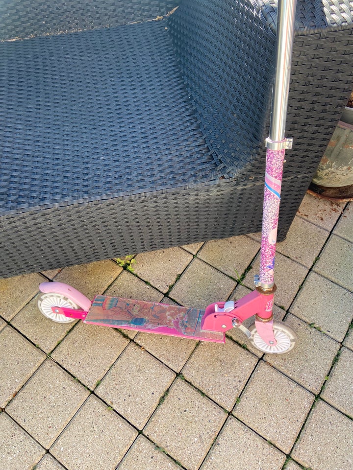 Løbehjul, Barbie, str. 5-8 år