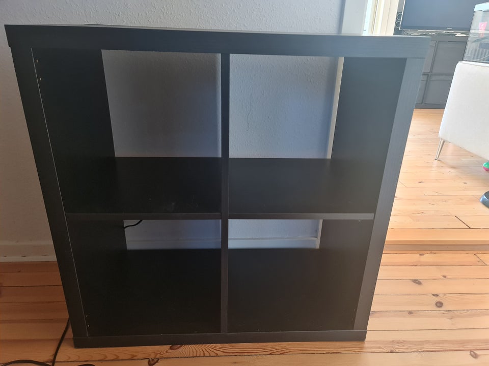 Reol IKEA b: 77 d: 40 h: 77