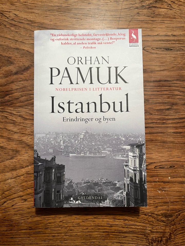 Istanbul, Orhan Pamuk, genre: