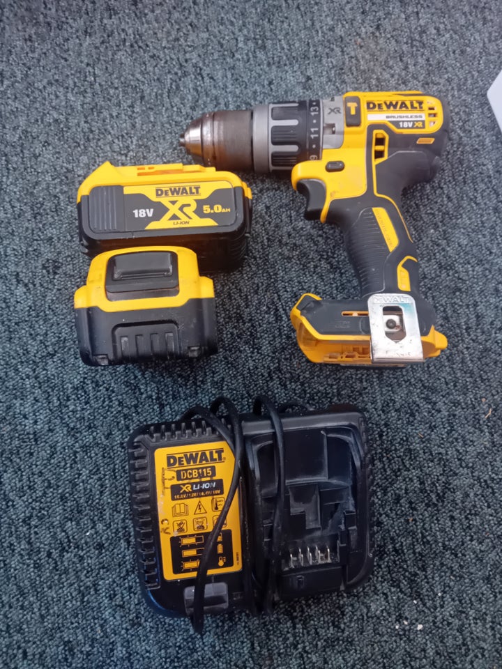 Slagboremaskine Dewalt DC796