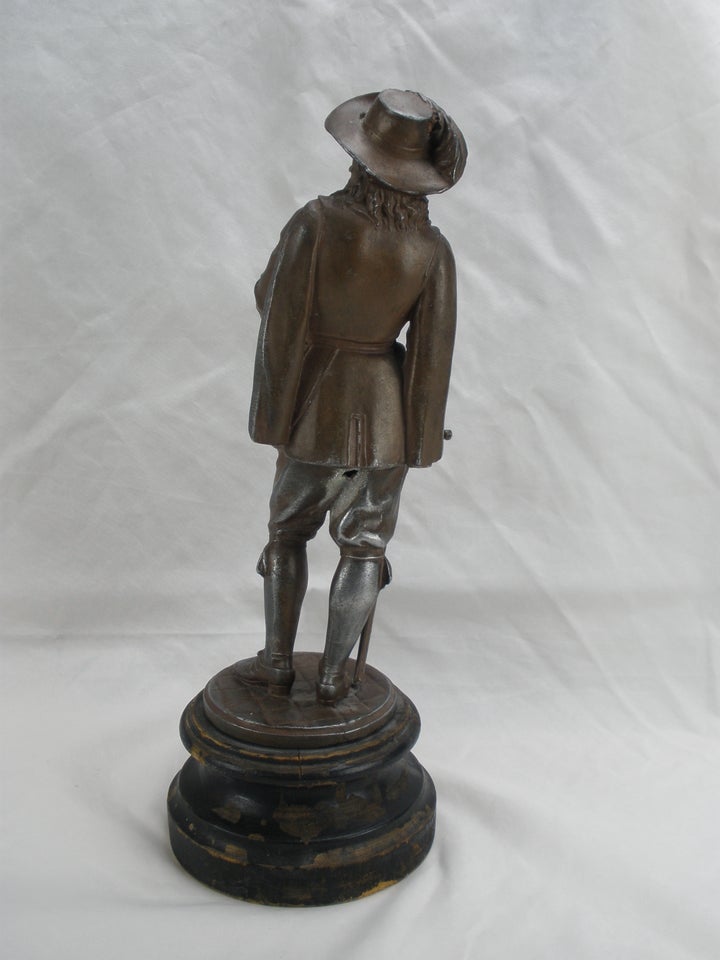 To Store Gamle Musketerer Figure