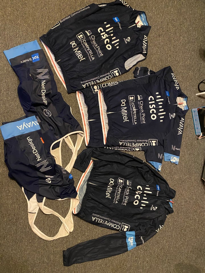 Cykeltøj Jerseys og bibs