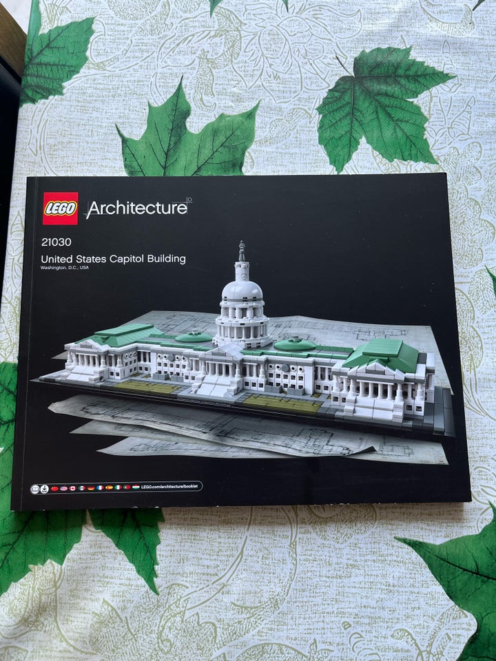 Lego Architecture 21030