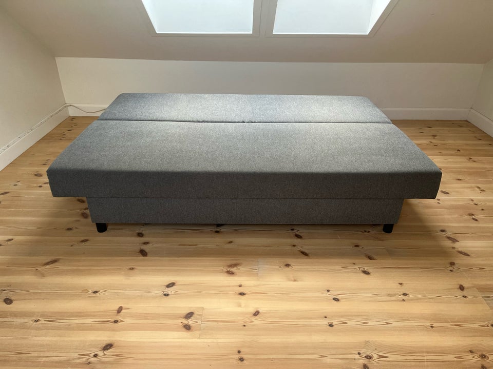 Sovesofa, Ikea, b: 135 l: 198 h: 42