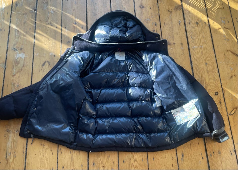 Dynejakke, str. XL, Moncler