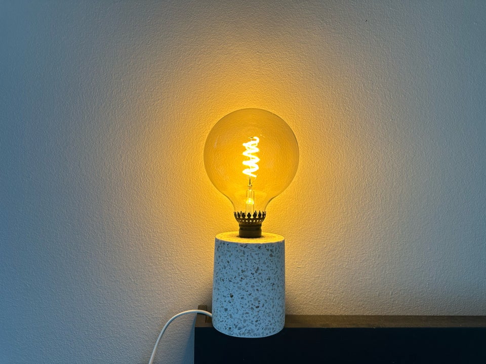 Anden bordlampe, IKEA