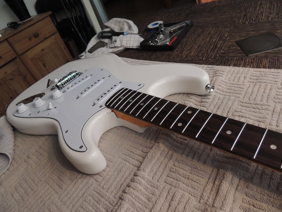 Elguitar andet mærke Fender Strat