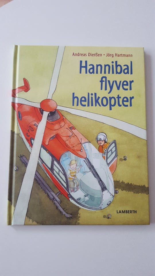 Hannibal flyver helikopter