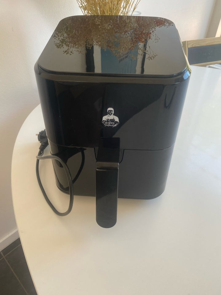 Airfryer 4L  Casper Sopczyk