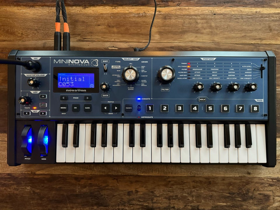 Synthesizer, Novation MiniNova