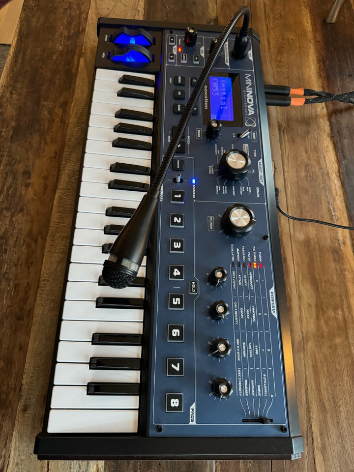 Synthesizer, Novation MiniNova