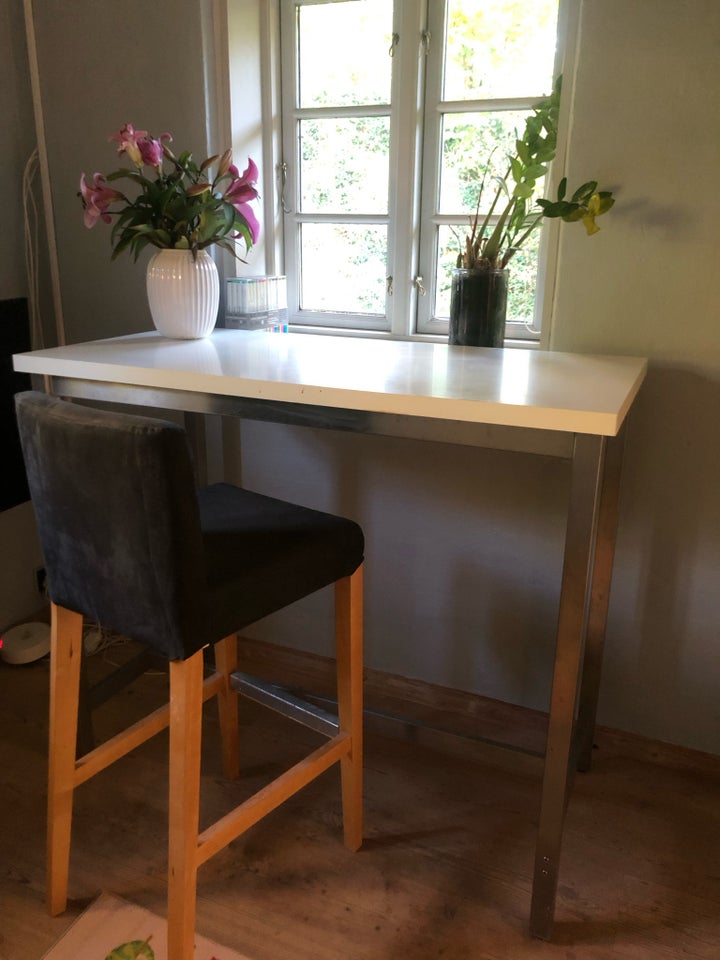 Skrivebord, Ikea, b: 120 d: 60 h: 104