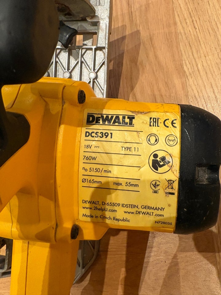 Rundsav, DeWalt