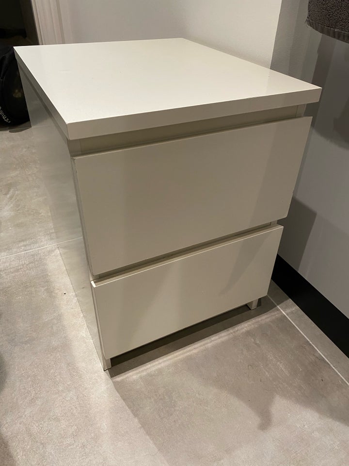 Sengebord Ikea malm