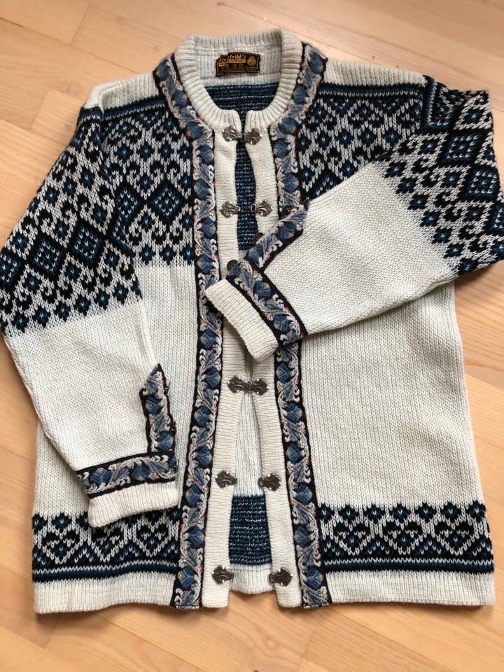 Cardigan Nordstrikk str 42