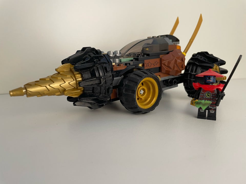 Lego Ninjago, Coles jordbor