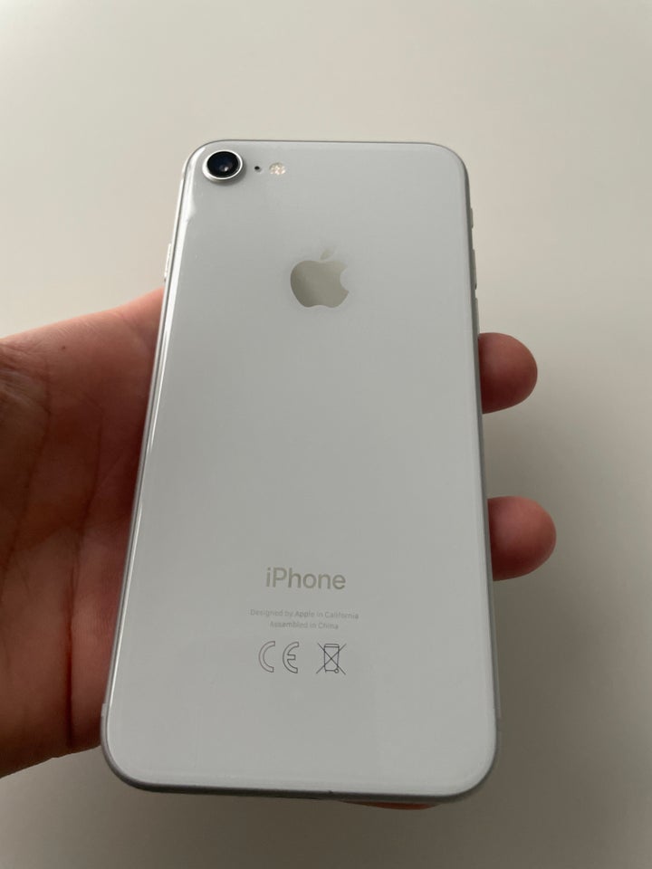 iPhone 8, 128 GB, aluminium