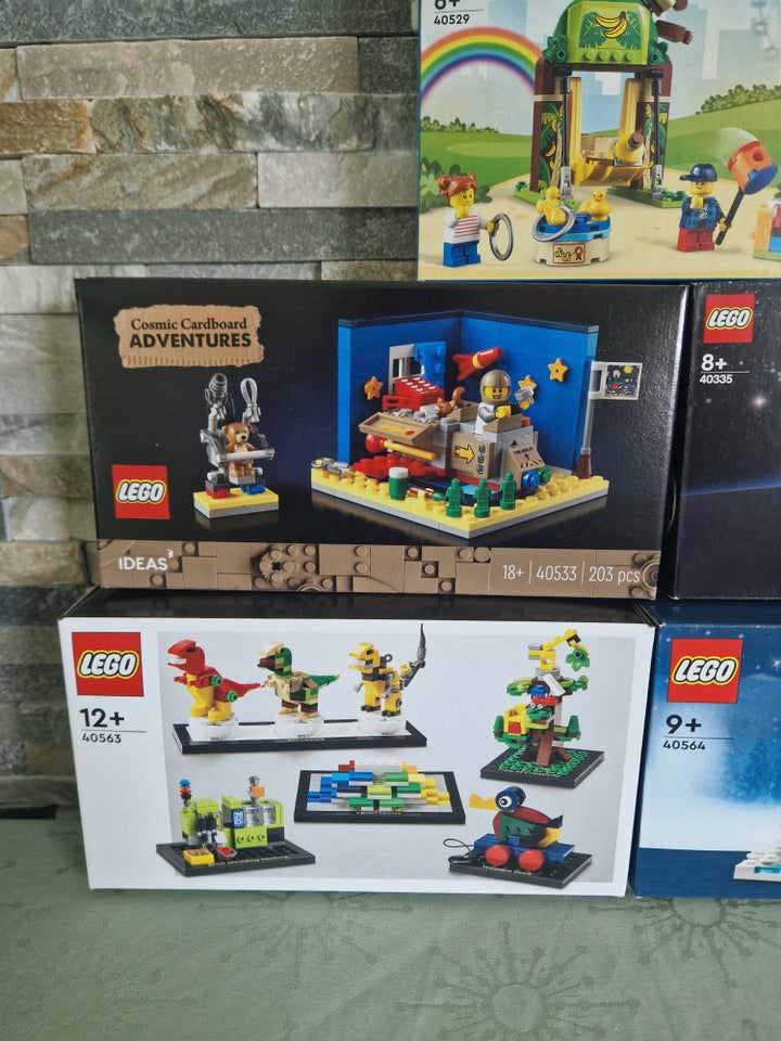 Lego Exclusives 40563 40564