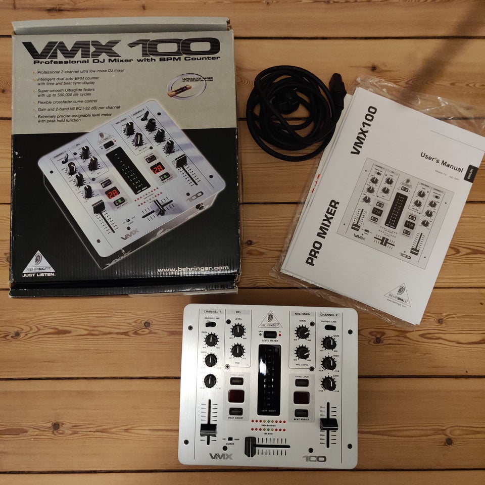 VMX100 professional DJ Mixer vith