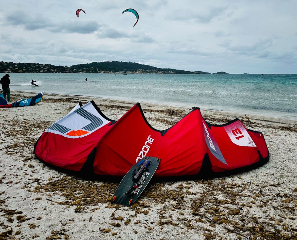 Kitesurf Ozone Edge V12