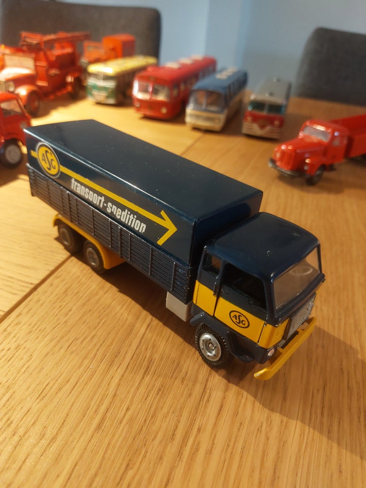 Modellastbil, Tekno denmark Volvo