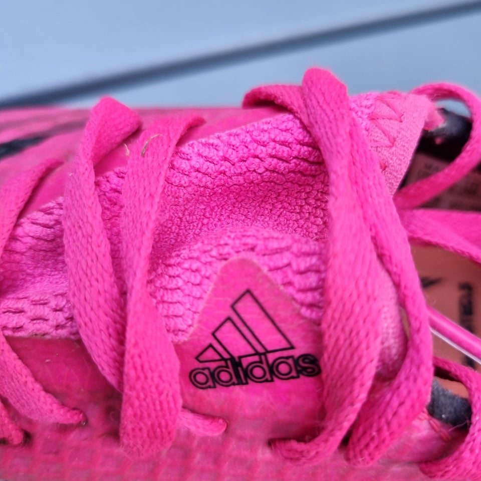 Fodboldsko Adidas str 30