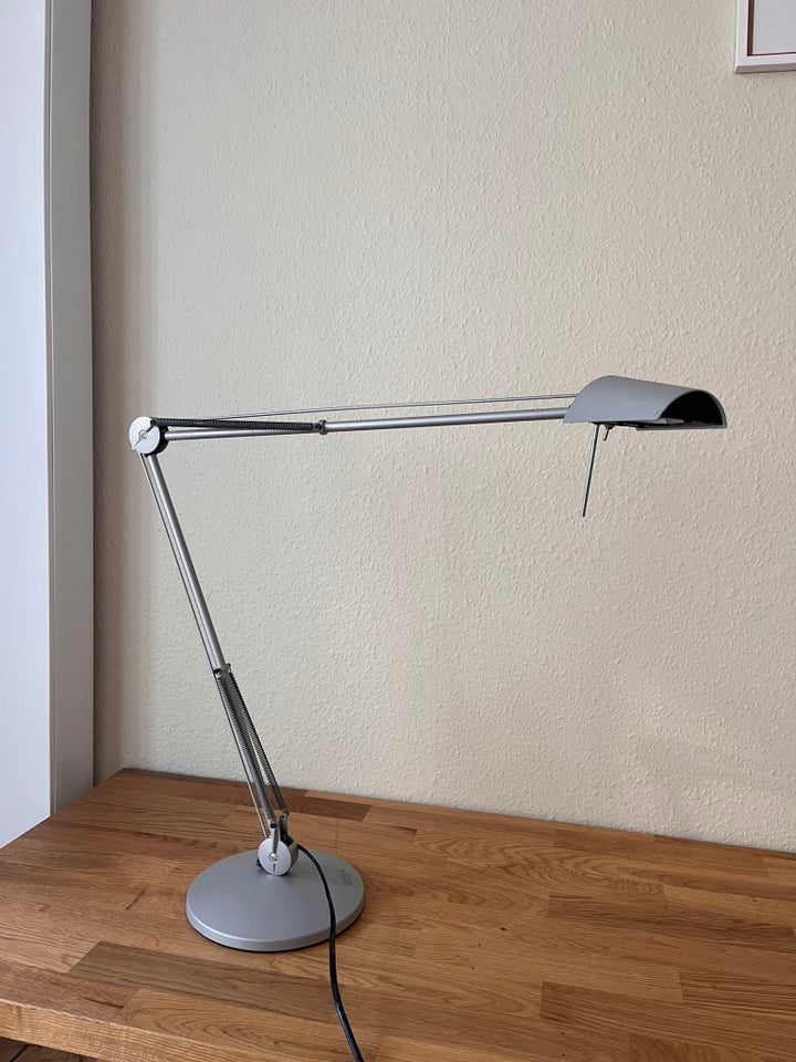 Arkitektlampe, Luxo