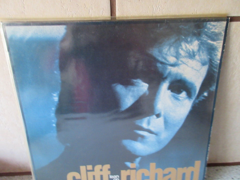 Andet, CLIFF RICHARD, FLERE